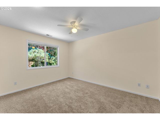 11865 Nw VAUGHAN Ct, Portland, OR 97229