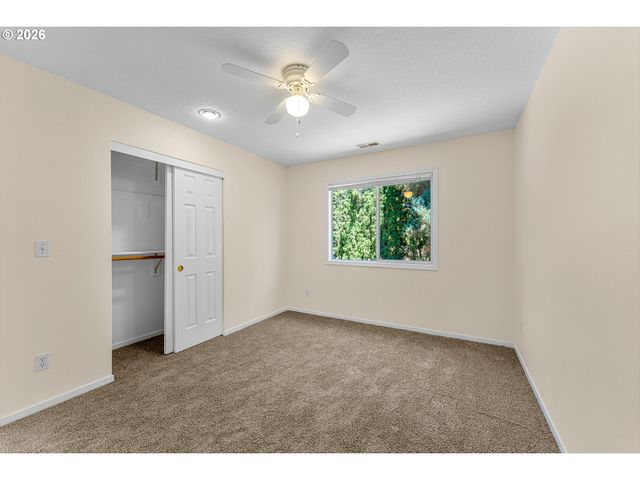 11865 Nw VAUGHAN Ct, Portland, OR 97229
