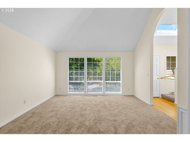11865 Nw VAUGHAN Ct, Portland, OR 97229