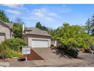 11865 Nw VAUGHAN Ct, Portland, OR 97229