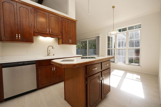 4505 Parkwood Square, Niceville, FL 32578