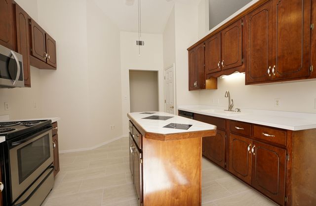 4505 Parkwood Square, Niceville, FL 32578