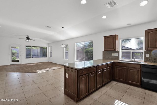 2730 E DRY WOOD Road, Phoenix, AZ 85024