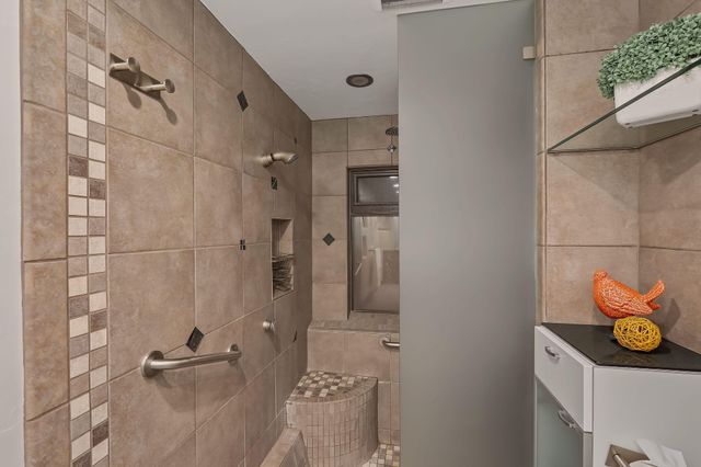 1313 Kentucky Street SE, Albuquerque, NM 87108
