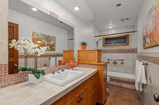 1313 Kentucky Street SE, Albuquerque, NM 87108