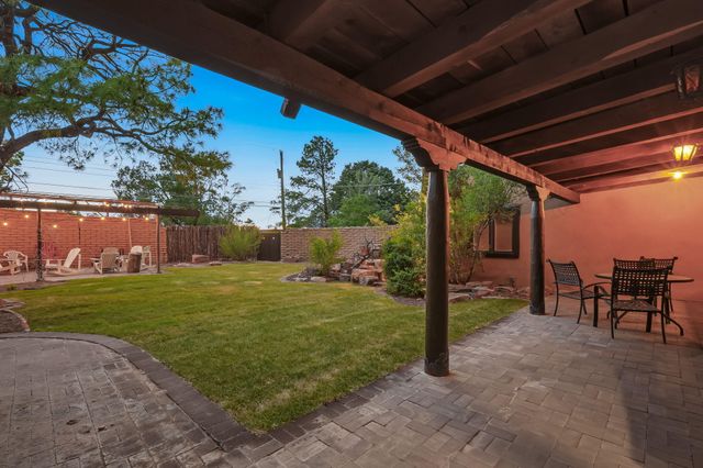 1313 Kentucky Street SE, Albuquerque, NM 87108