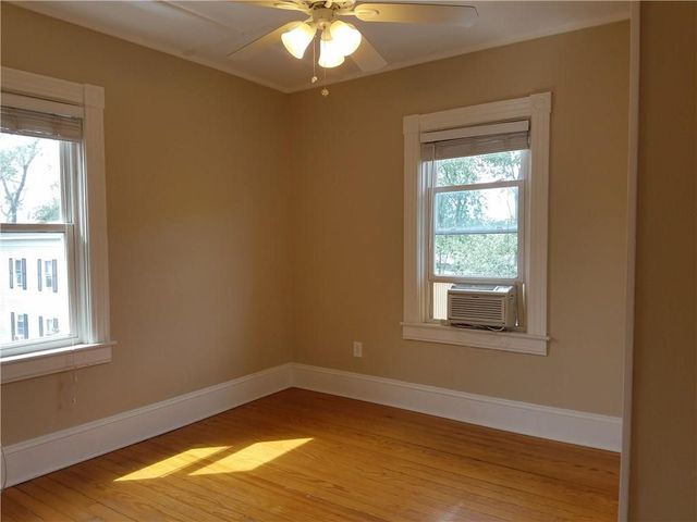 3 Bay View Avenue 6, Bristol, RI 02809