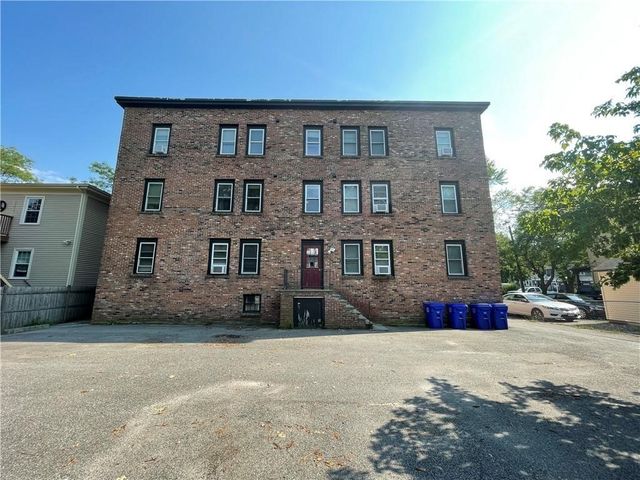3 Bay View Avenue 6, Bristol, RI 02809