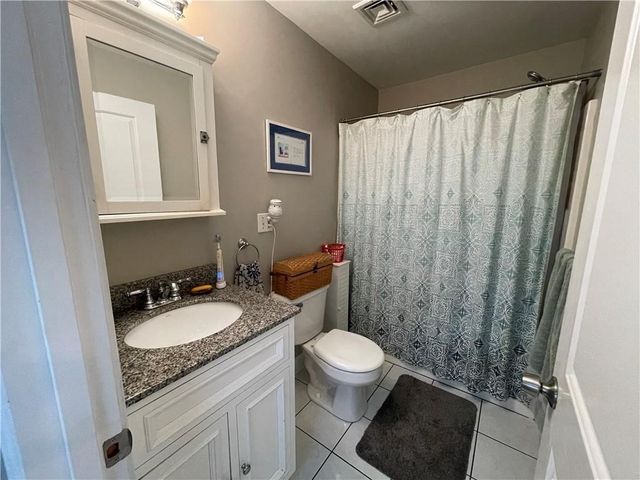 3 Bay View Avenue 6, Bristol, RI 02809