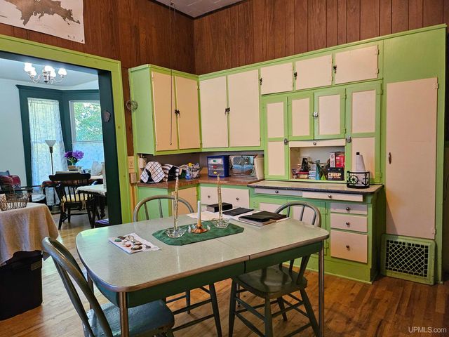 204 Montezuma Street, Hancock, MI 49930