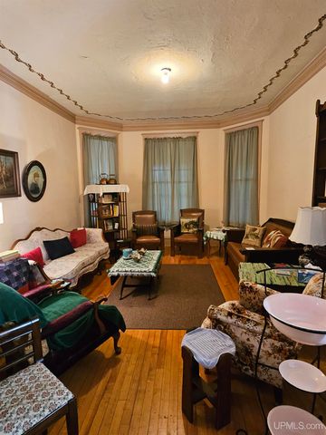 204 Montezuma Street, Hancock, MI 49930