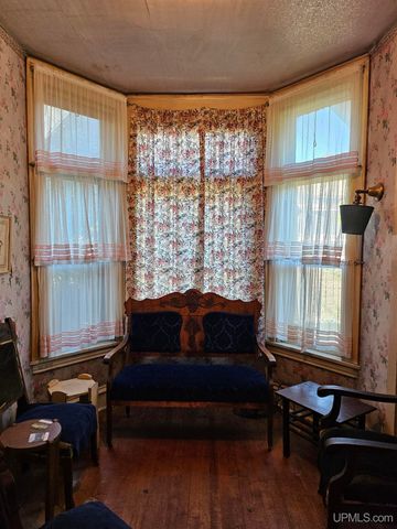 204 Montezuma Street, Hancock, MI 49930