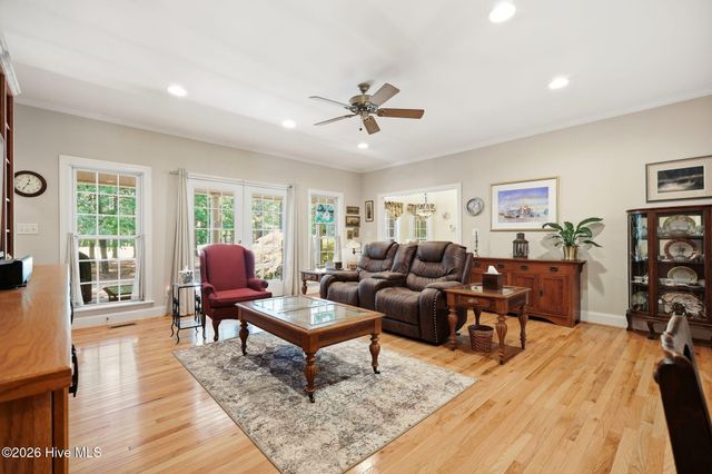 404 Cypress Landing Trail, Chocowinity, NC 27817