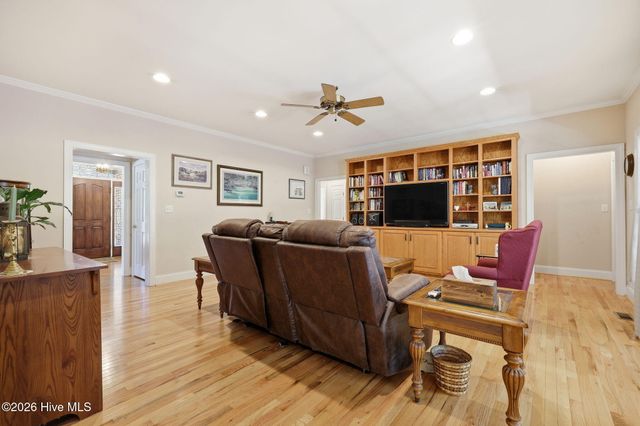 404 Cypress Landing Trail, Chocowinity, NC 27817