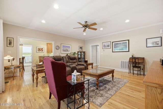 404 Cypress Landing Trail, Chocowinity, NC 27817