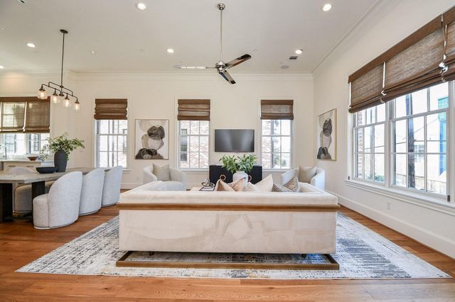 5 Robita Street, Houston, TX 77019