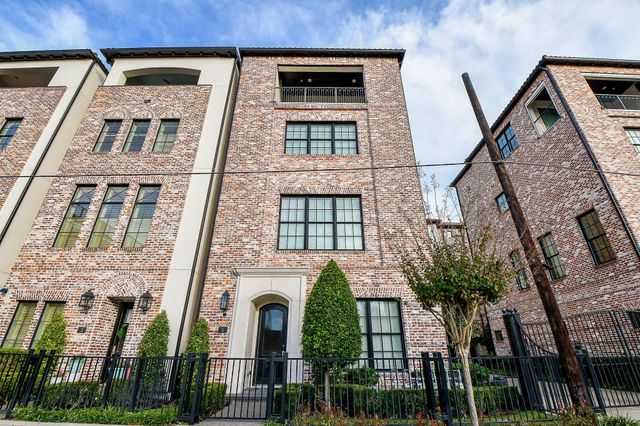 5 Robita Street, Houston, TX 77019