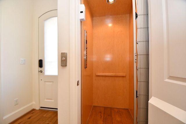 5 Robita Street, Houston, TX 77019