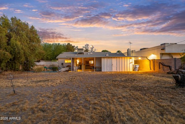 3834 E Indian School Road, Phoenix, AZ 85018