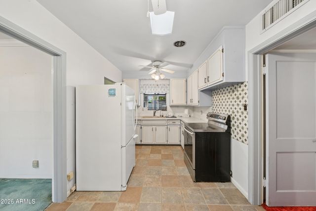 3834 E Indian School Road, Phoenix, AZ 85018