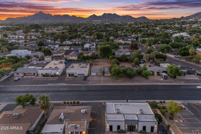 3834 E Indian School Road, Phoenix, AZ 85018