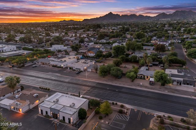 3834 E Indian School Road, Phoenix, AZ 85018