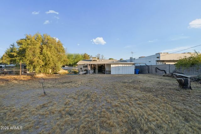3834 E Indian School Road, Phoenix, AZ 85018