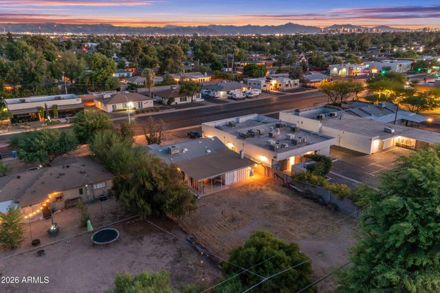 3834 E Indian School Road, Phoenix, AZ 85018