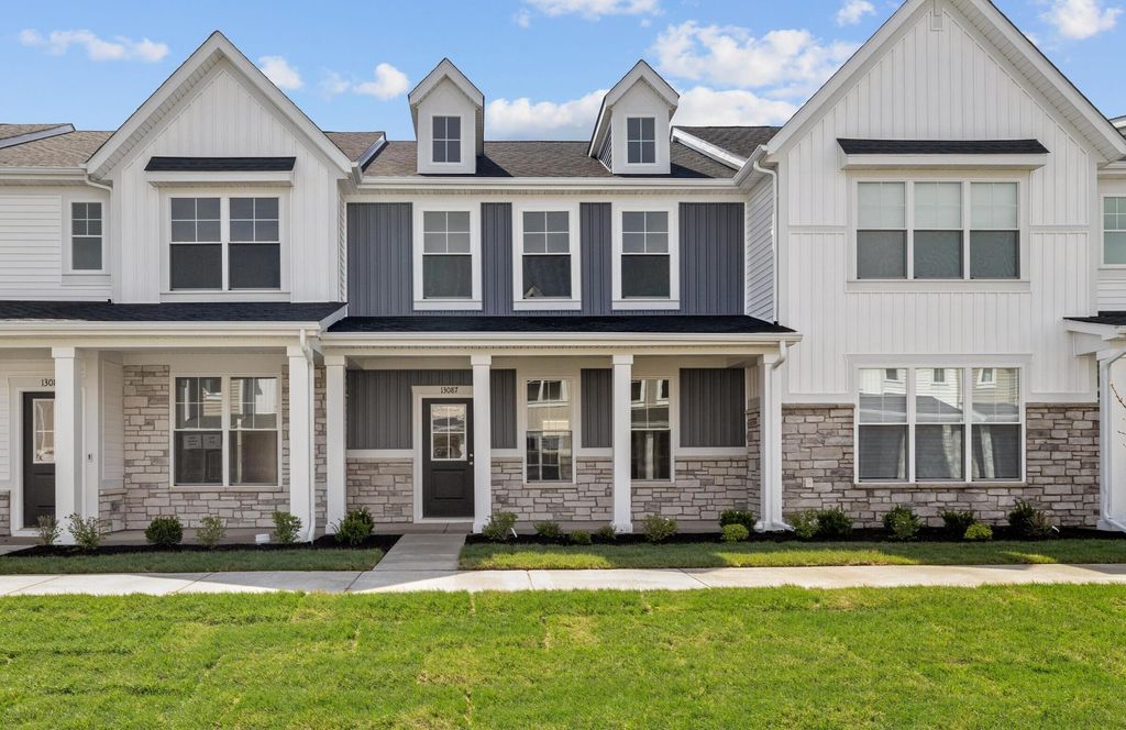 13087 Carolina Street, Crown Point, IN 46307