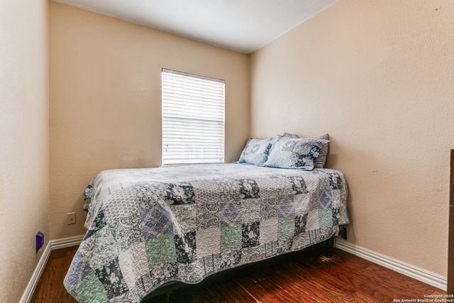 6703 Middle Oaks Dr., San Antonio, TX 78227