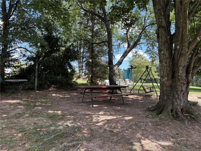 362 Hunters Lane, Export, PA 15632