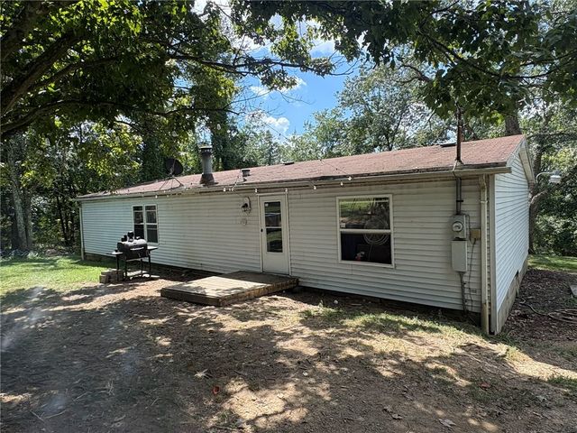 362 Hunters Lane, Export, PA 15632