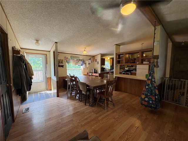 362 Hunters Lane, Export, PA 15632