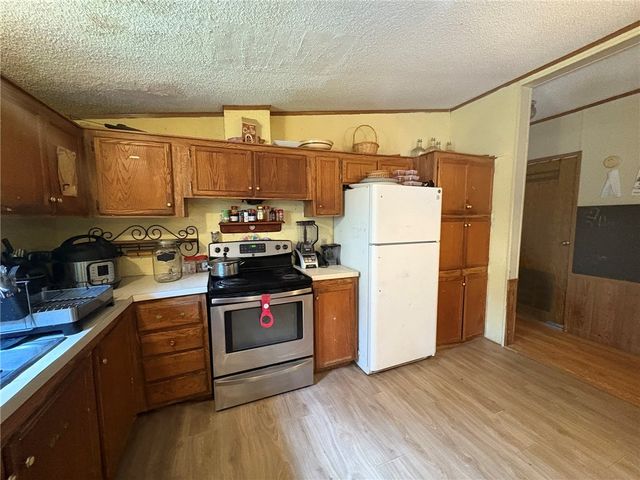 362 Hunters Lane, Export, PA 15632