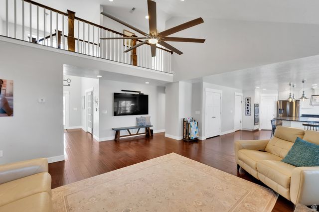 1072 S 925 E, Salem, UT 84653