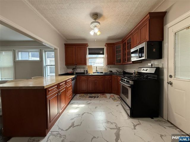 162 Sylvan Street, Rutherford, NJ 07070