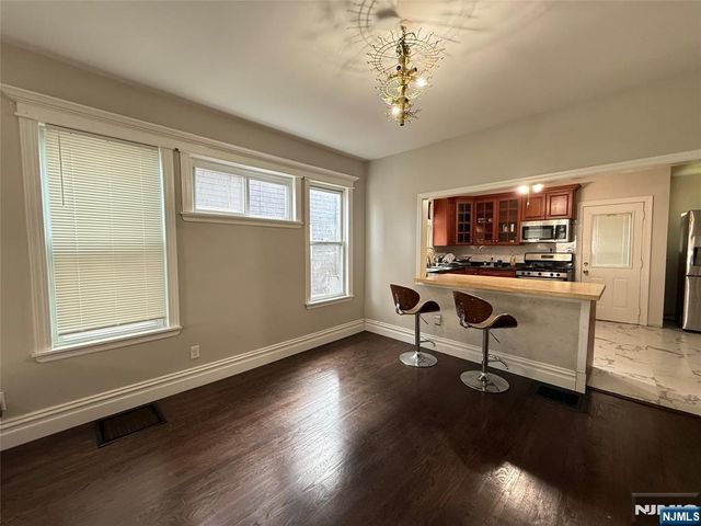 162 Sylvan Street, Rutherford, NJ 07070