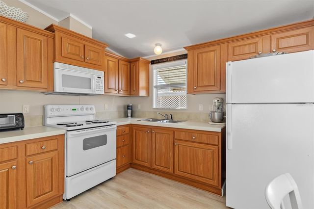 8320 RIVERSIDE DRIVE 51B, Punta Gorda, FL 33982