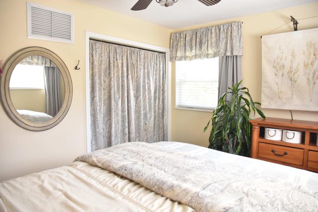 10301 Matthew Avenue NE, Albuquerque, NM 87112