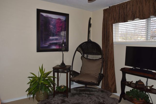 10301 Matthew Avenue NE, Albuquerque, NM 87112