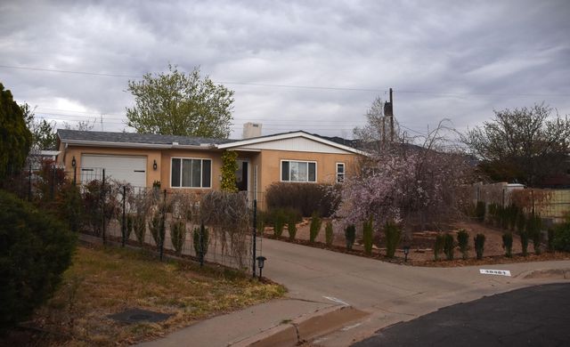 10301 Matthew Avenue NE, Albuquerque, NM 87112