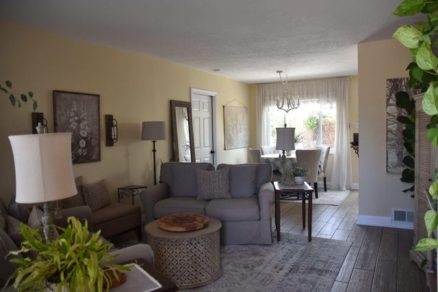 10301 Matthew Avenue NE, Albuquerque, NM 87112