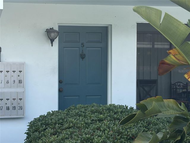 1485 LAKEVIEW ROAD 5, Clearwater, FL 33756