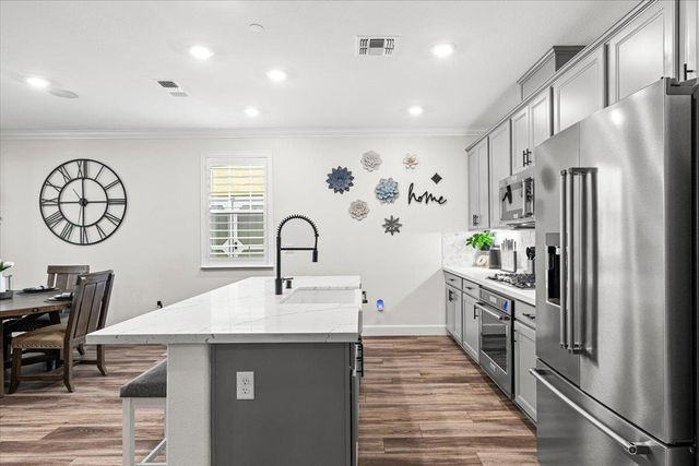 2897 Margot Ln, Turlock, CA 95382