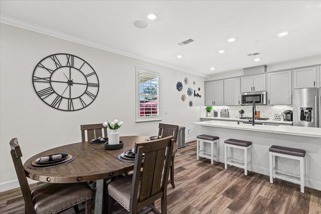 2897 Margot Ln, Turlock, CA 95382