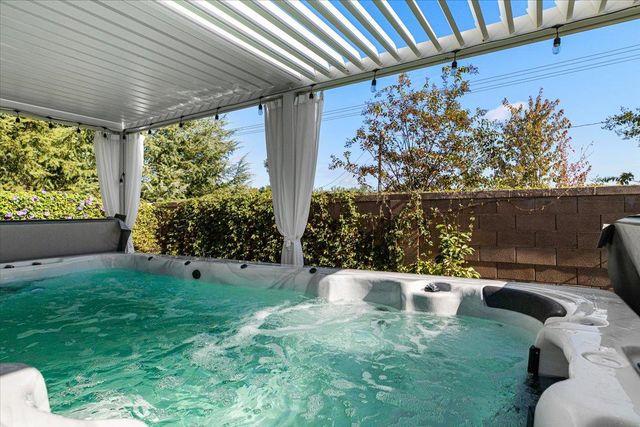 2897 Margot Ln, Turlock, CA 95382