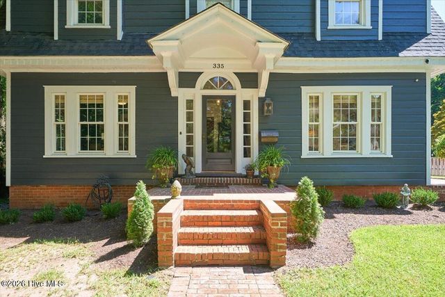 335 E Connecticut Avenue, Southern Pines, NC 28387