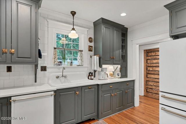 335 E Connecticut Avenue, Southern Pines, NC 28387