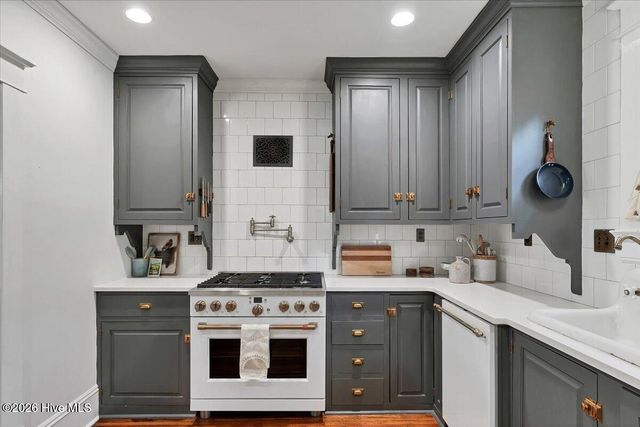 335 E Connecticut Avenue, Southern Pines, NC 28387