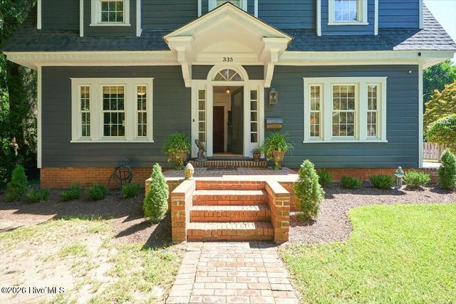 335 E Connecticut Avenue, Southern Pines, NC 28387